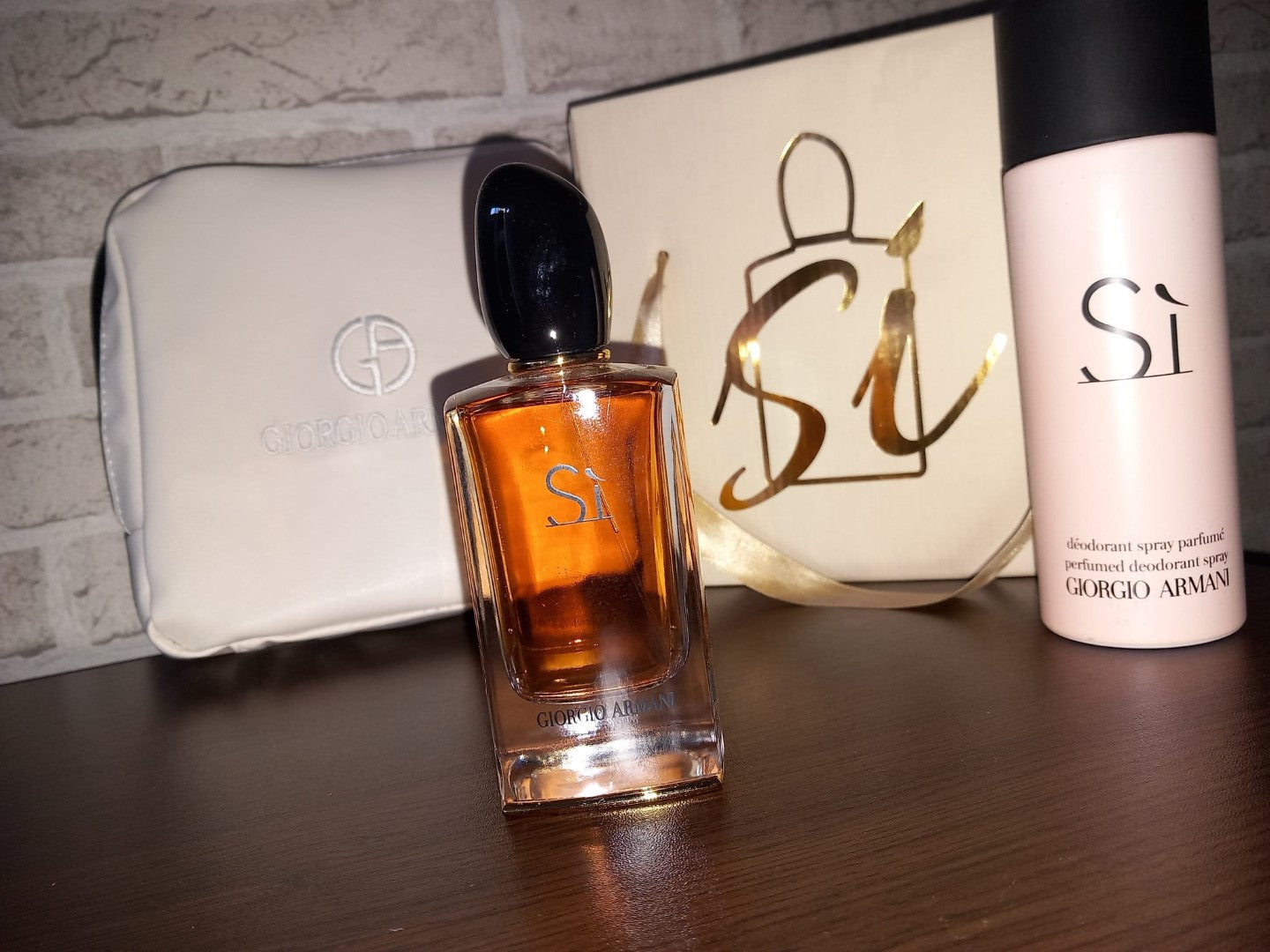 Giorgio Armani Si EDP 100ml Дамски Подаръчен Комплект